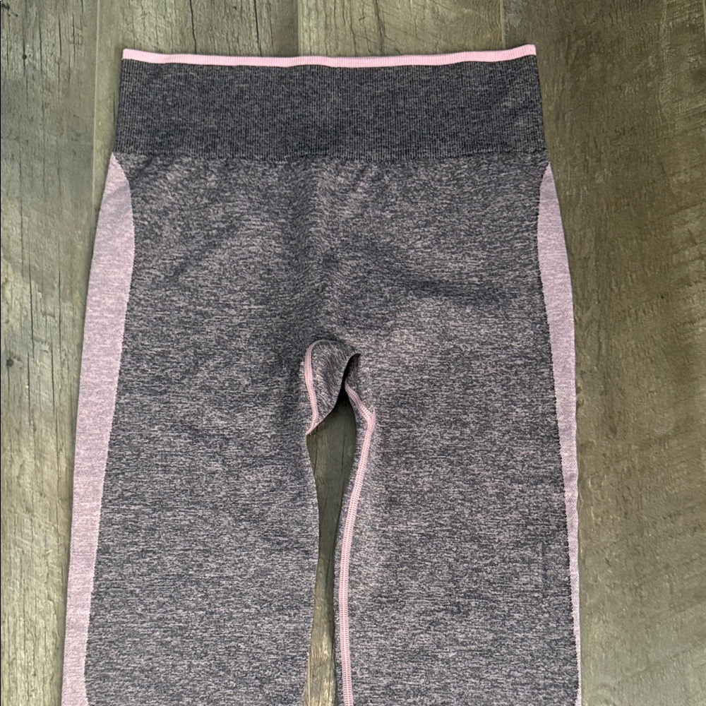 PINK Victoria's Secret Kids Leggings in Gray and Pink
